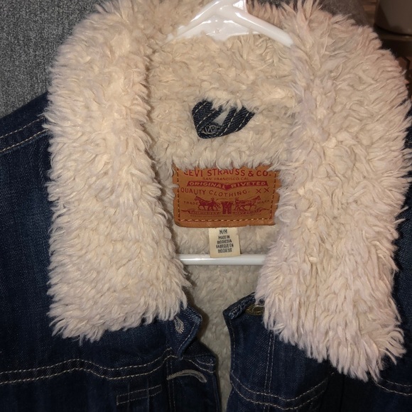 Levi Jean Jacket (fur inside) - Picture 2 of 3